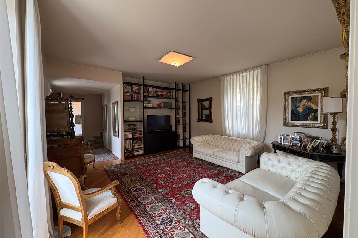 Casa indipendente a Marnate