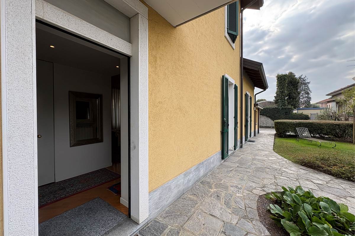 Casa indipendente a Marnate