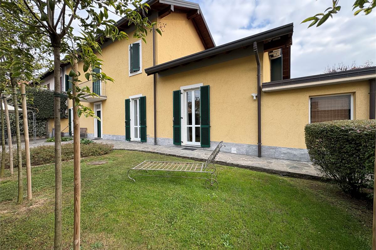 Casa indipendente a Marnate