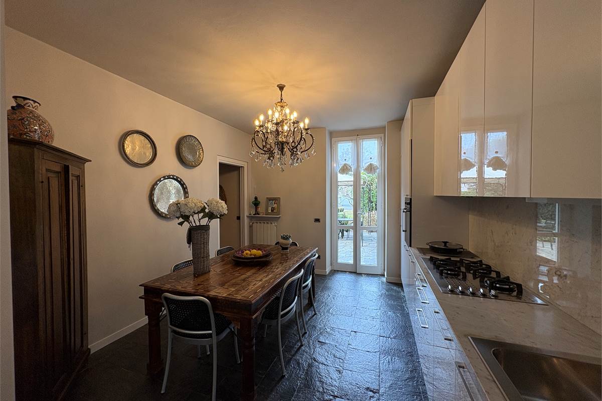 Casa indipendente a Marnate