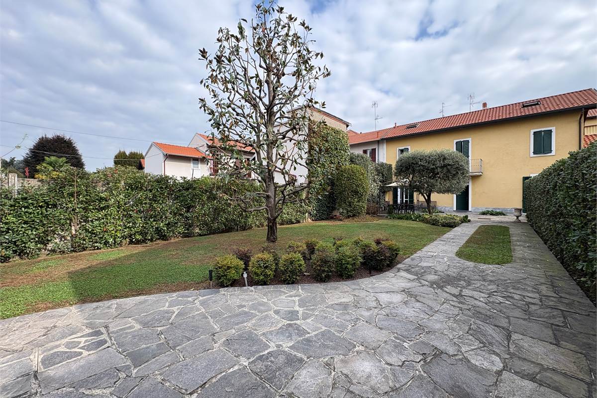 Casa indipendente a Marnate