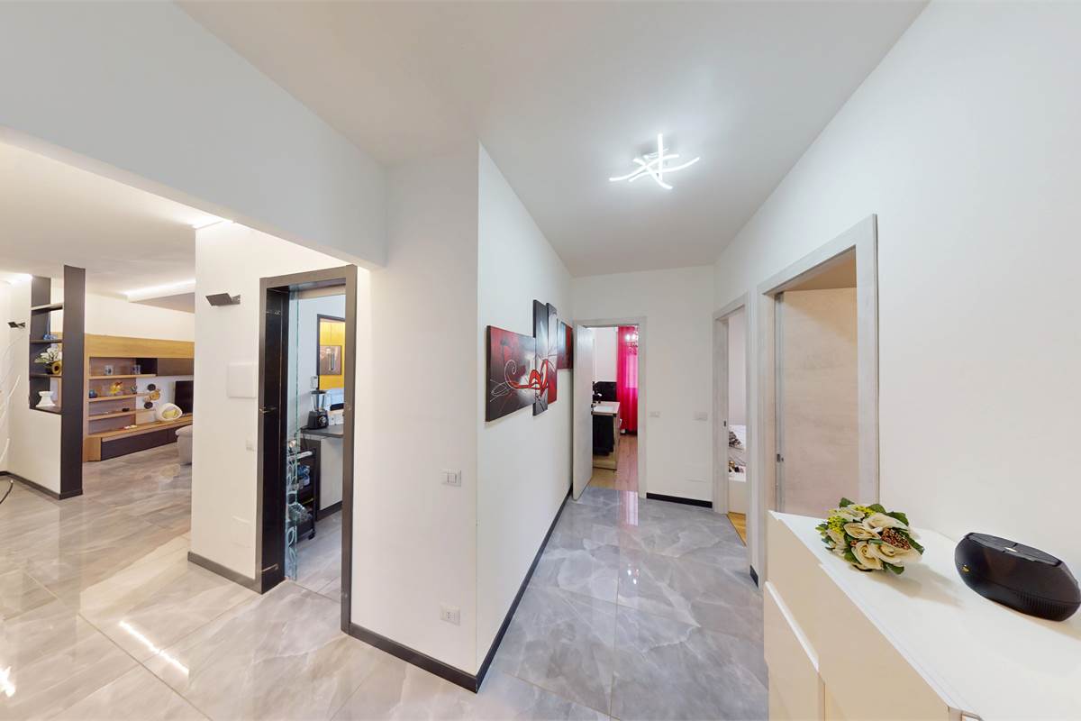 Trilocale a Cadorago con autorimessa e sottotetto