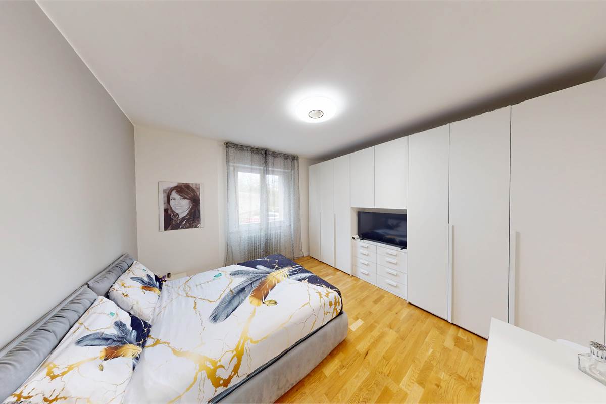 Trilocale a Cadorago con autorimessa e sottotetto