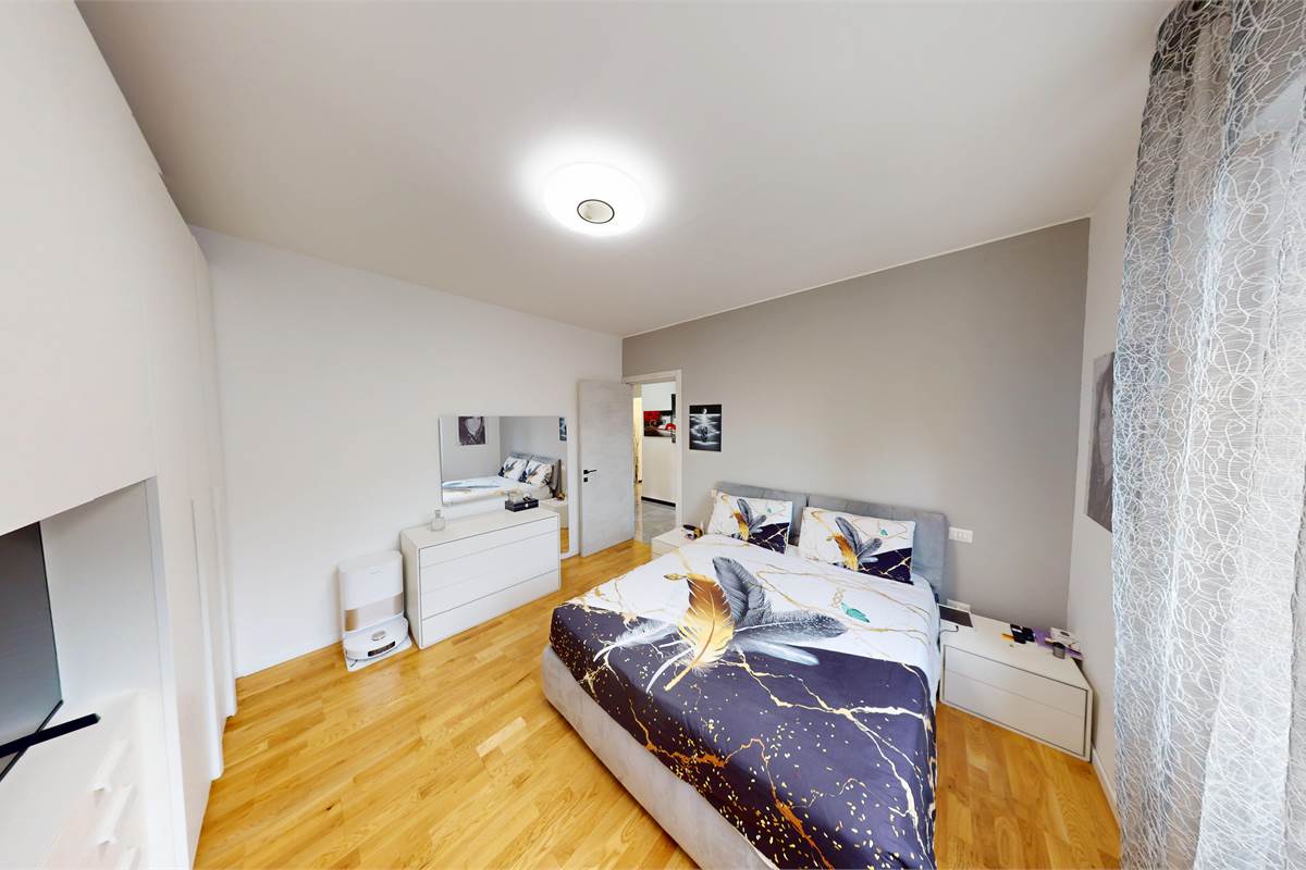 Trilocale a Cadorago con autorimessa e sottotetto