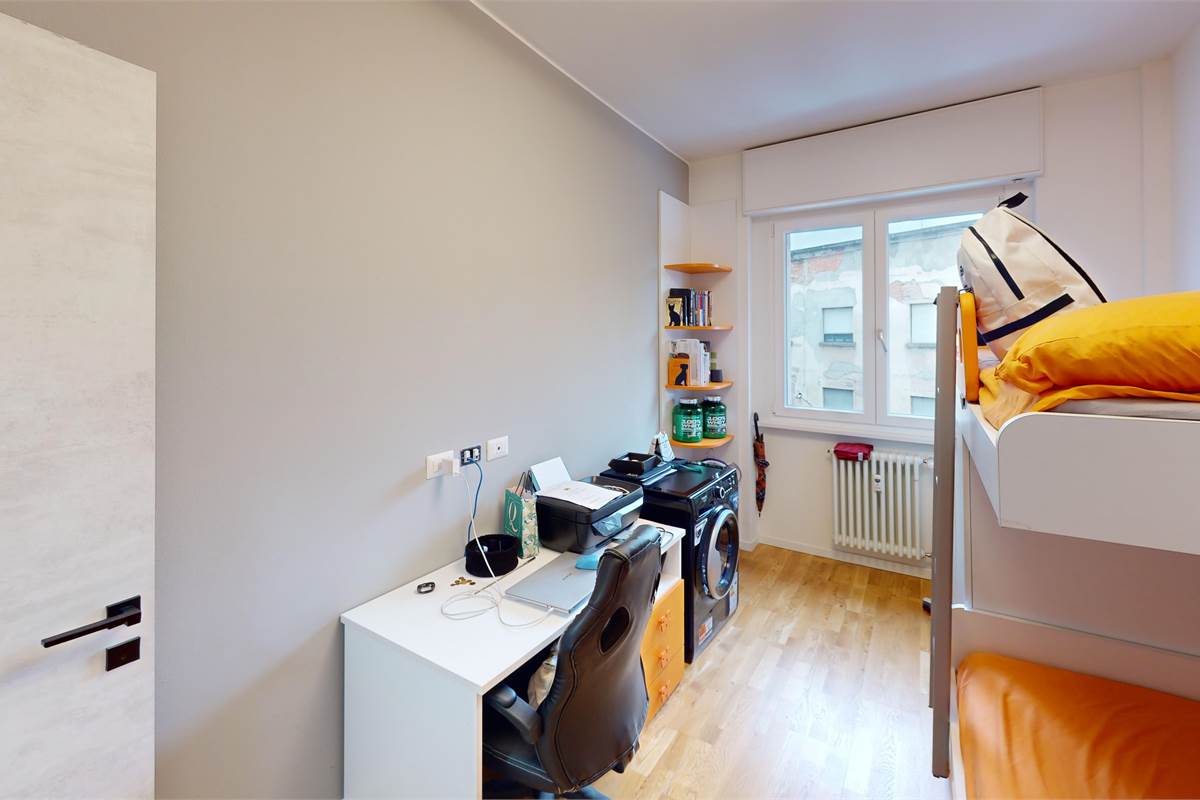 Trilocale a Cadorago con autorimessa e sottotetto