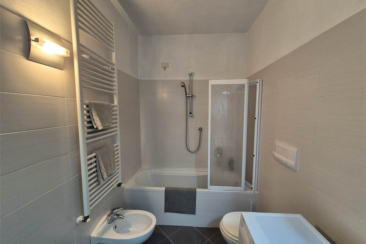 Nuovo Monolocale arredato a Como