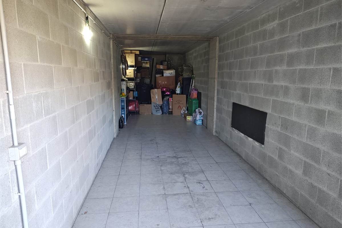 Trilocale luminoso con autorimessa doppia a Bregnano