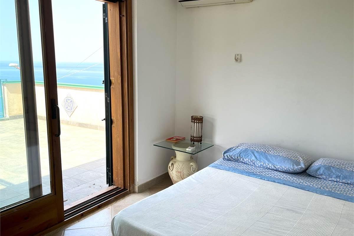 Villa indipendente con vista arcipelago eoliano