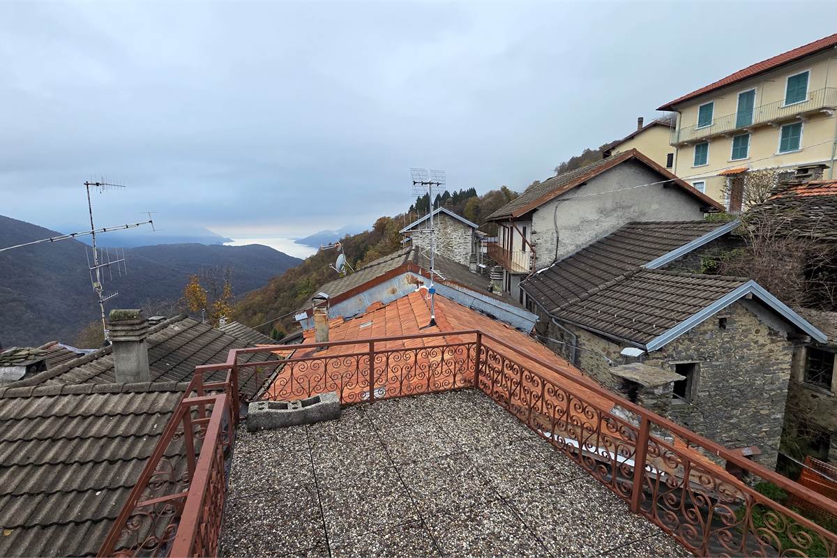 Porzione di casa ad Armio 