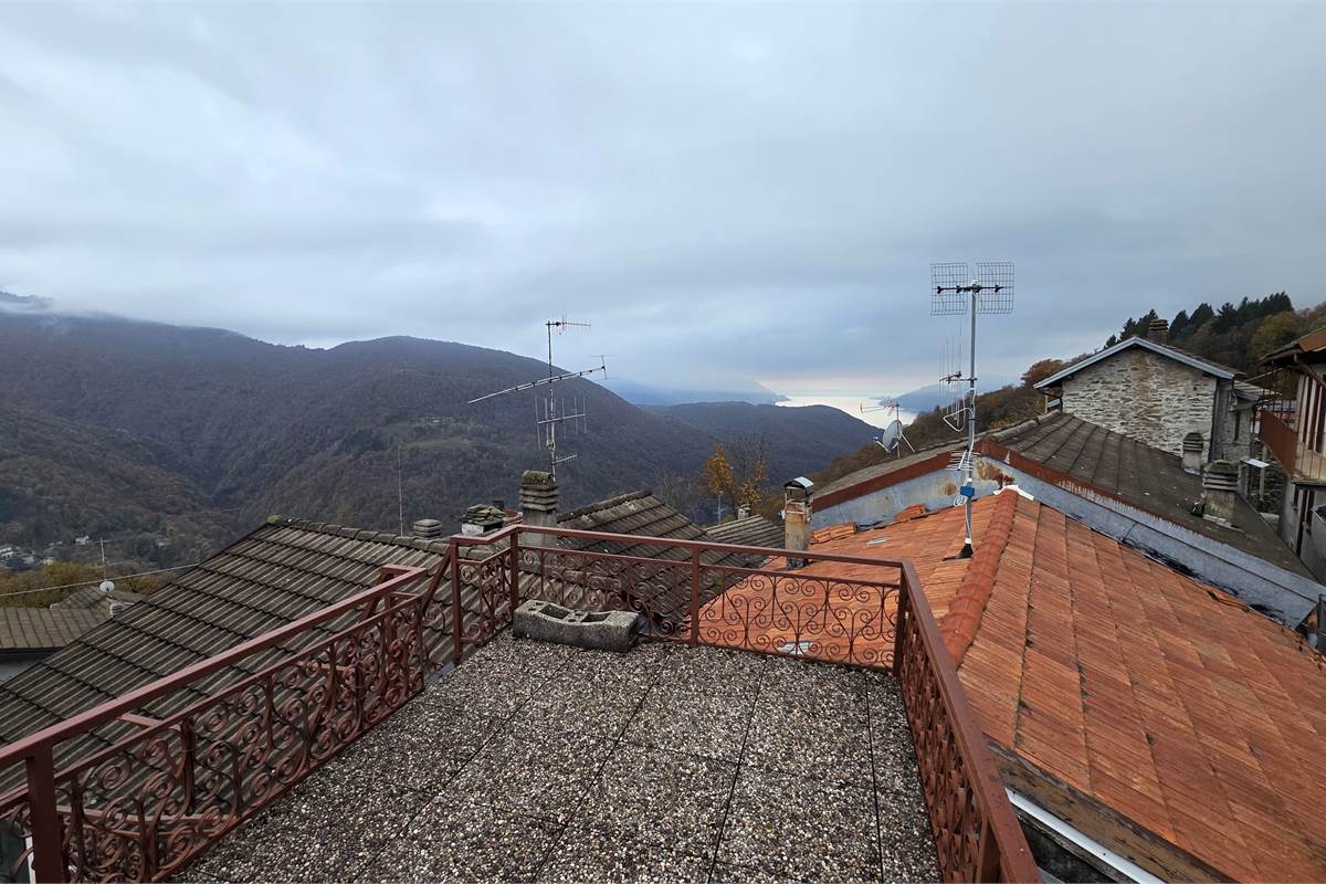 Porzione di casa ad Armio 