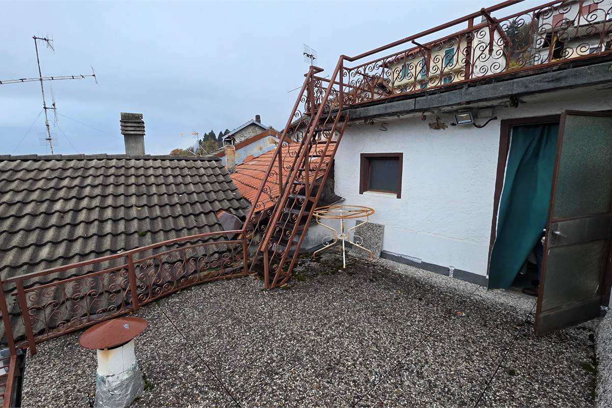 Porzione di casa ad Armio 