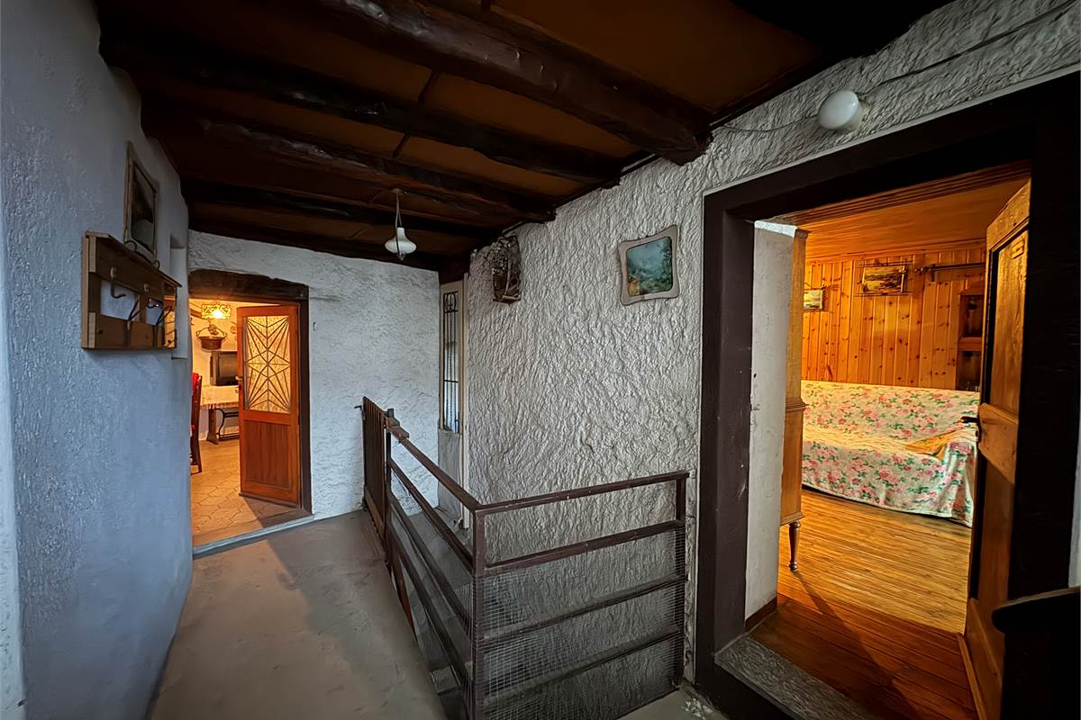 Porzione di casa ad Armio 