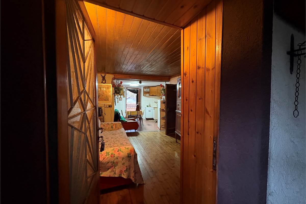 Porzione di casa ad Armio 