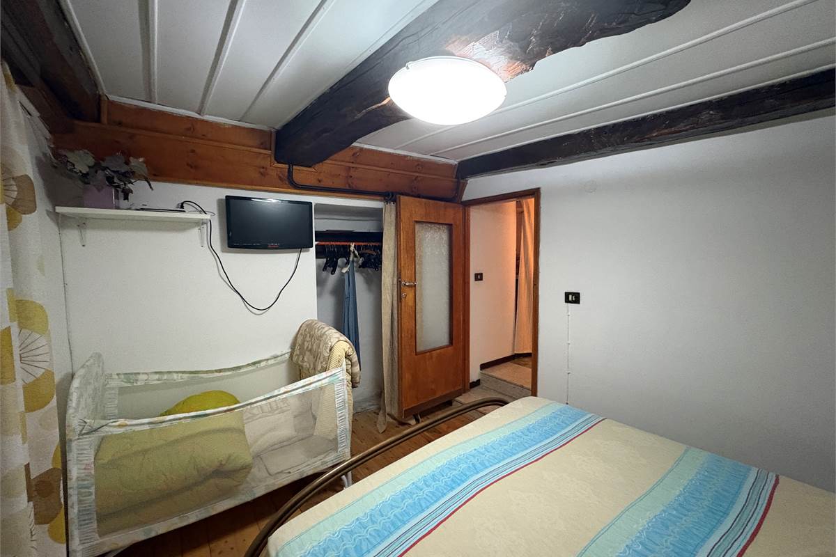 Porzione di casa ad Armio 