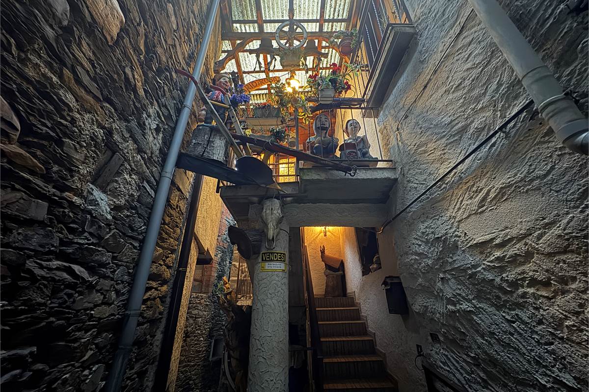 Porzione di casa ad Armio 