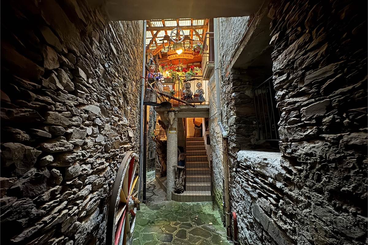 Porzione di casa ad Armio 