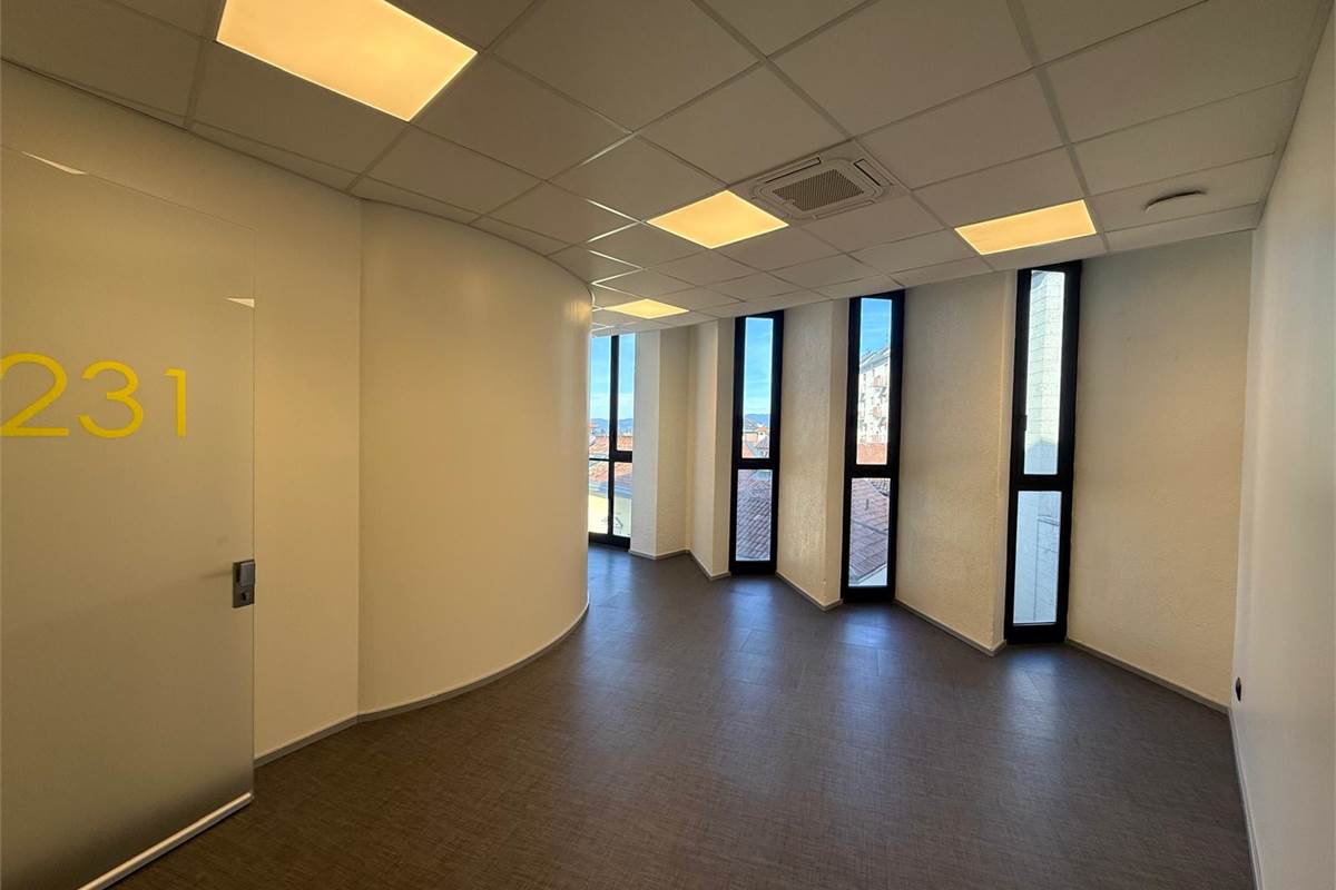 Locali ad uso ufficio a Cantu