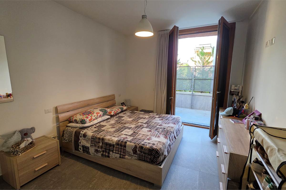 Ampio bilocale con terrazzo