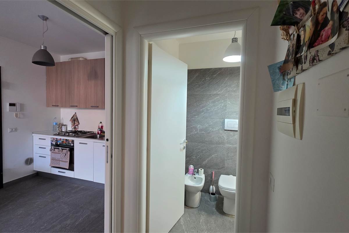 Ampio bilocale con terrazzo