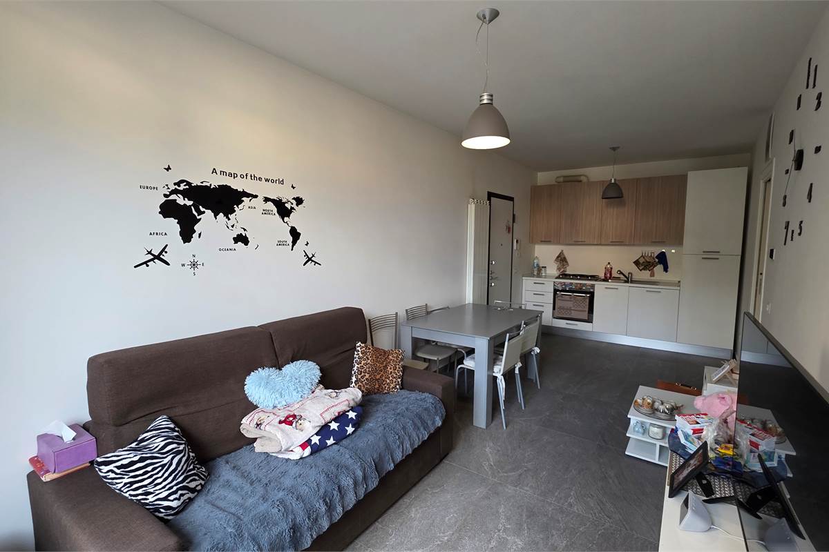 Ampio bilocale con terrazzo