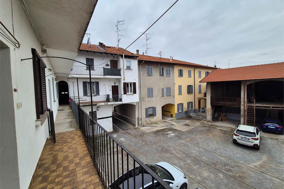 Bilocale in centro a Fino mornasco