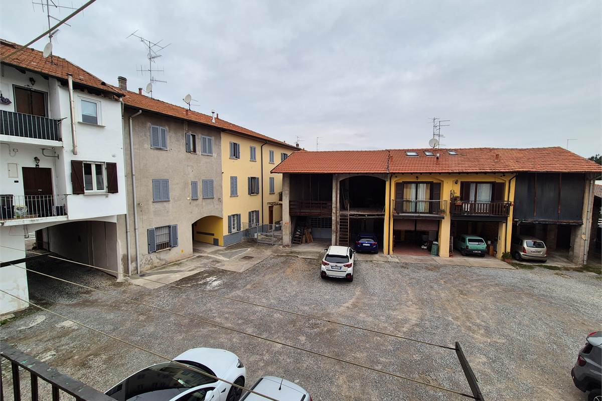 Bilocale in centro a Fino mornasco