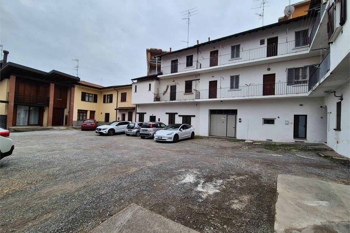 Bilocale in centro a Fino mornasco