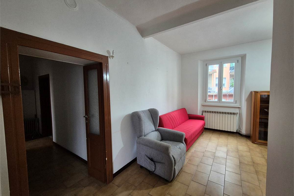 Bilocale in centro a Fino mornasco