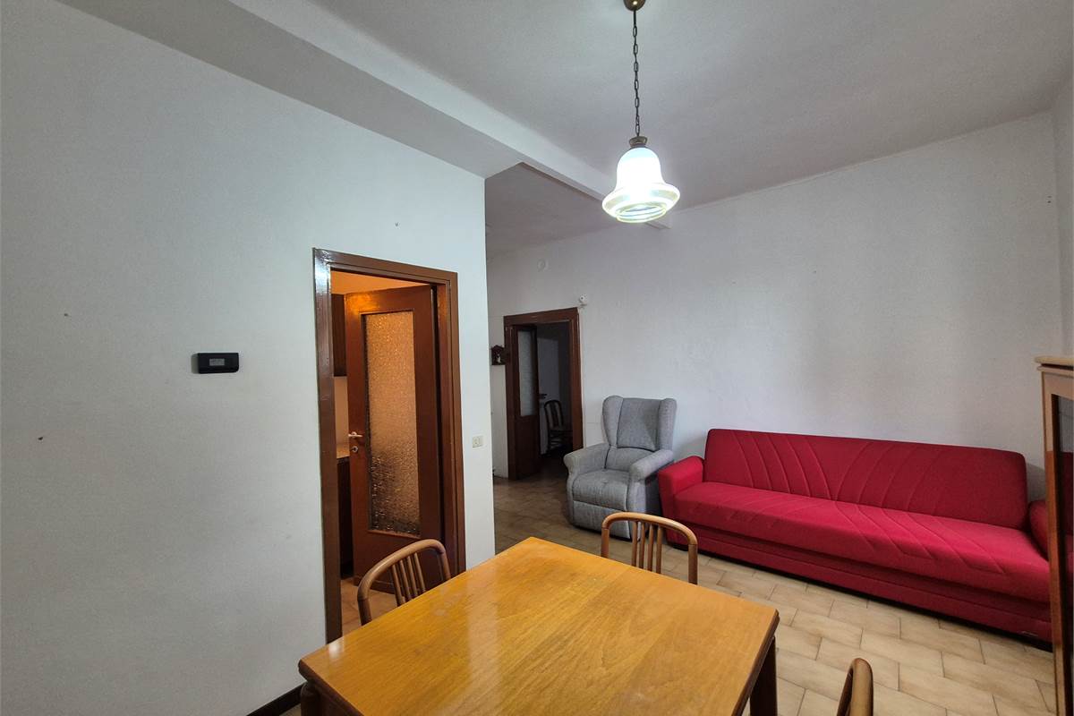 Bilocale in centro a Fino mornasco