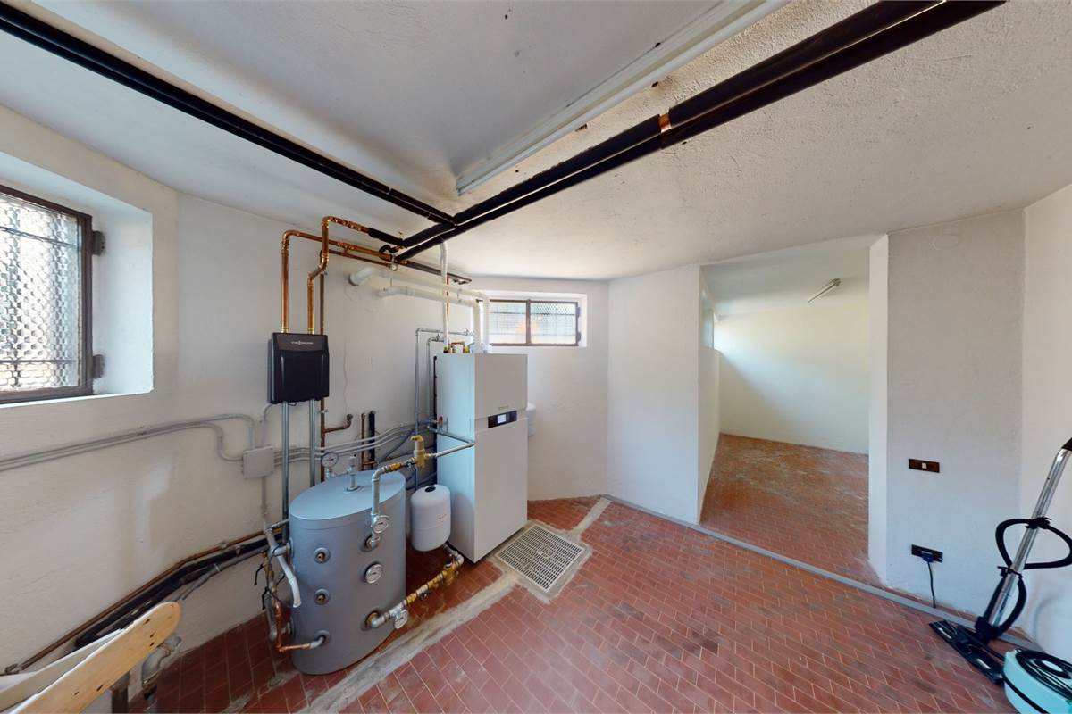 Villa singola con giardino a Cirimido