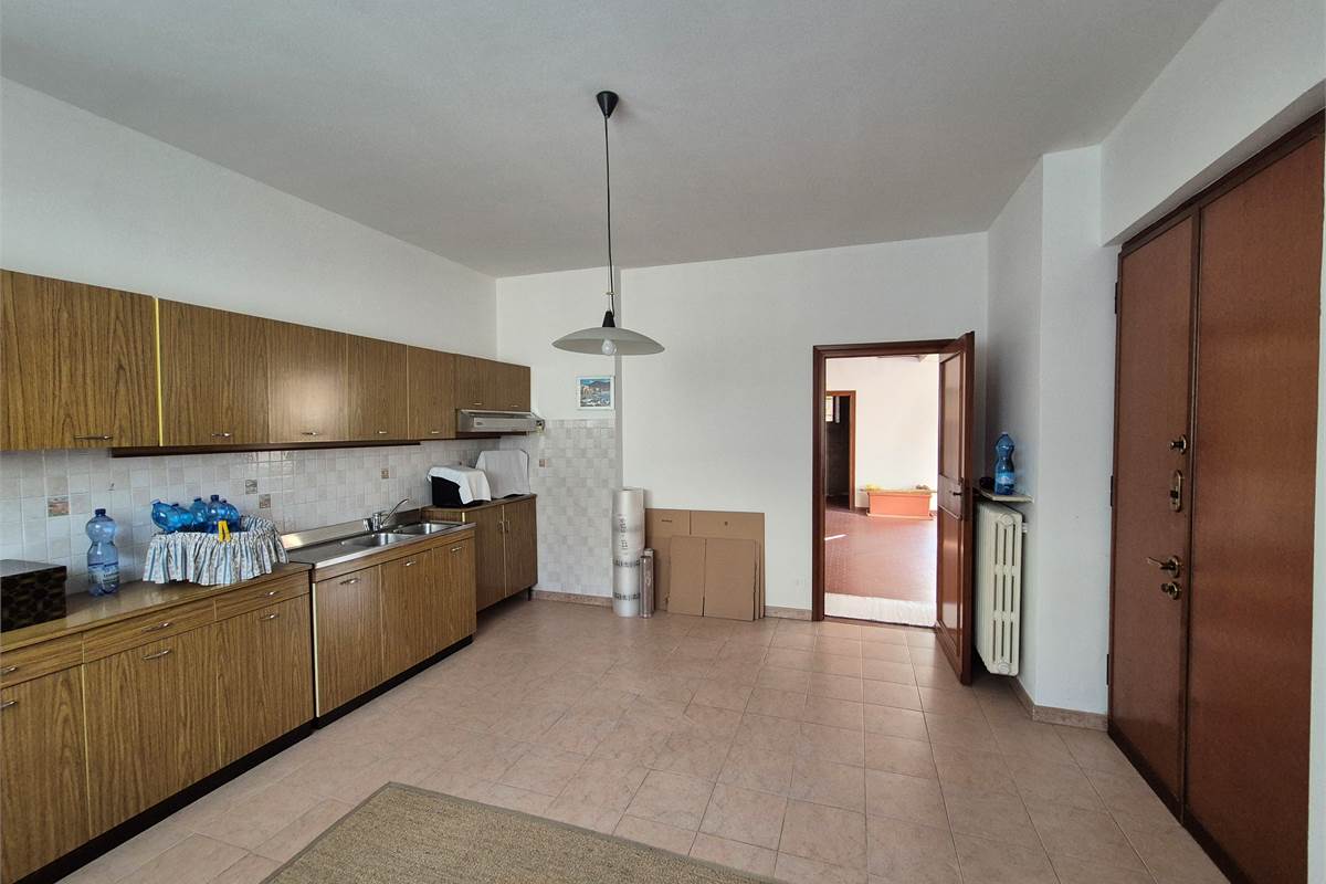 Villa singola con giardino a Cirimido