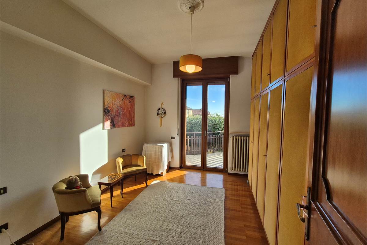 Villa singola con giardino a Cirimido