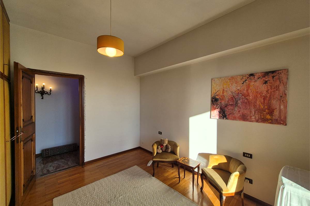 Villa singola con giardino a Cirimido