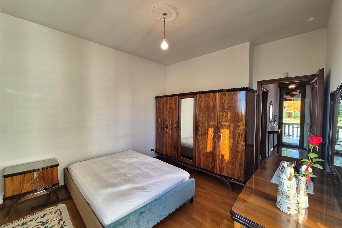 Villa singola con giardino a Cirimido