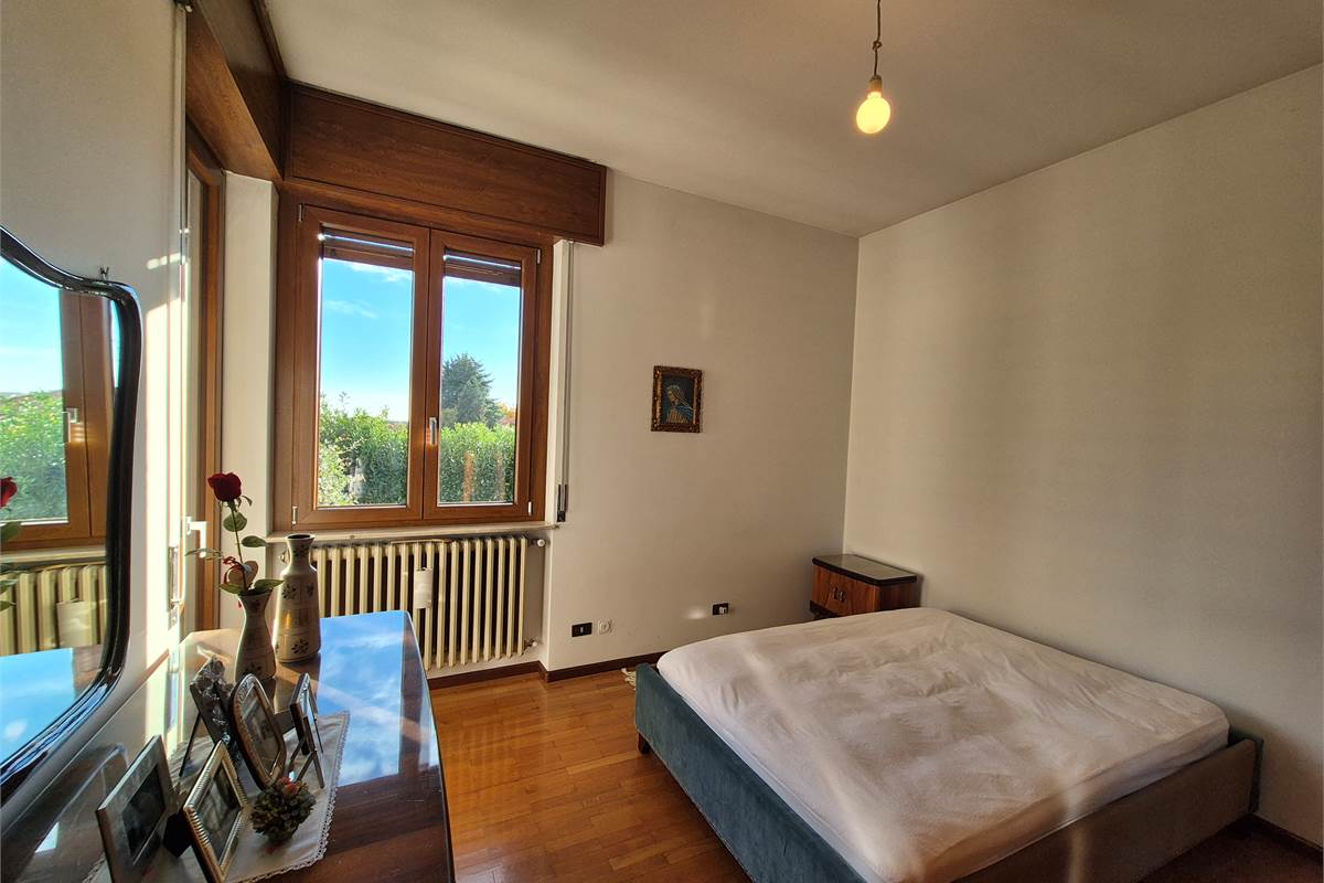 Villa singola con giardino a Cirimido