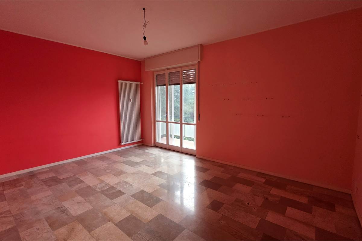 Trilocale con box singolo e cantina a Sagnino 