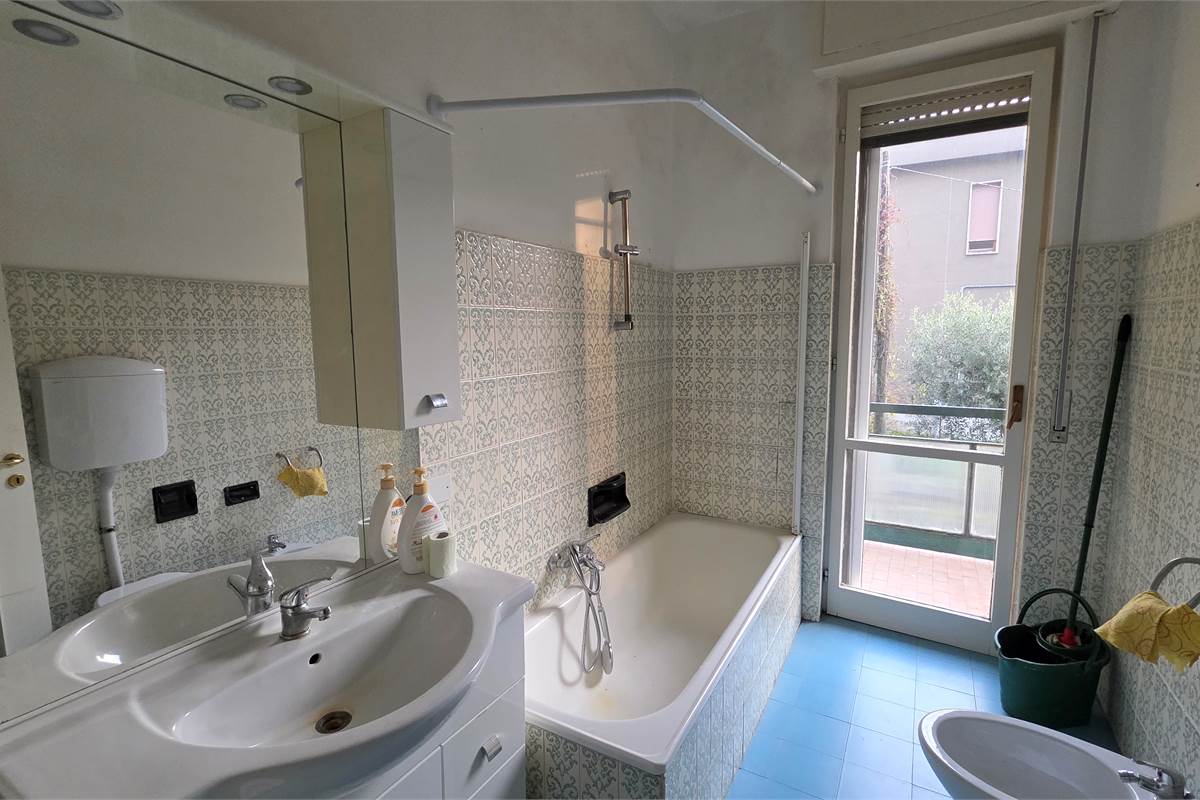 Trilocale con box singolo e cantina a Sagnino 