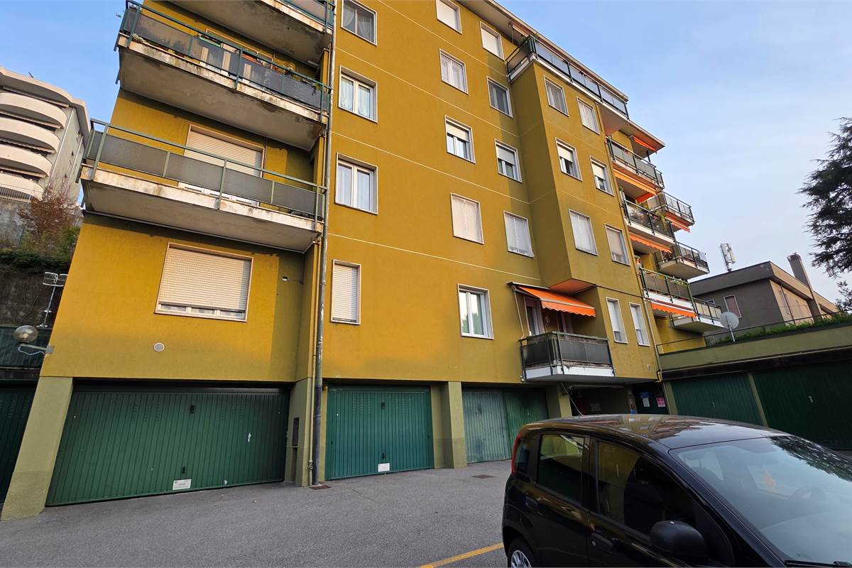 Trilocale con box singolo e cantina a Sagnino 