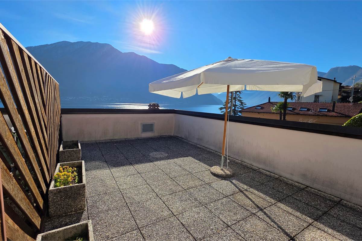 Appartamento su due livelli a Sala comacina