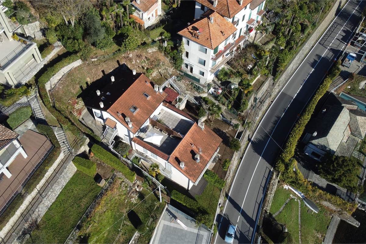 Appartamento su due livelli a Sala comacina