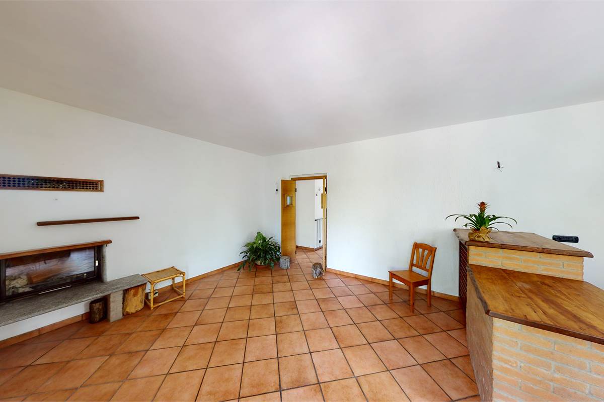 Casa indipendente con terreno a Stazzano 