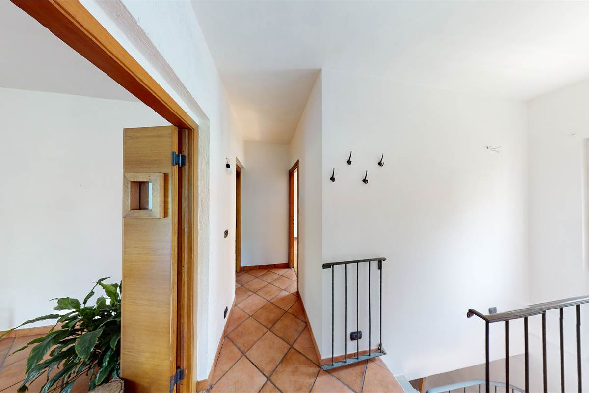 Casa indipendente con terreno a Stazzano 