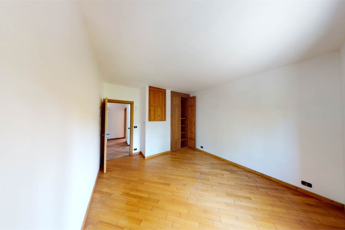 Casa indipendente con terreno a Stazzano 