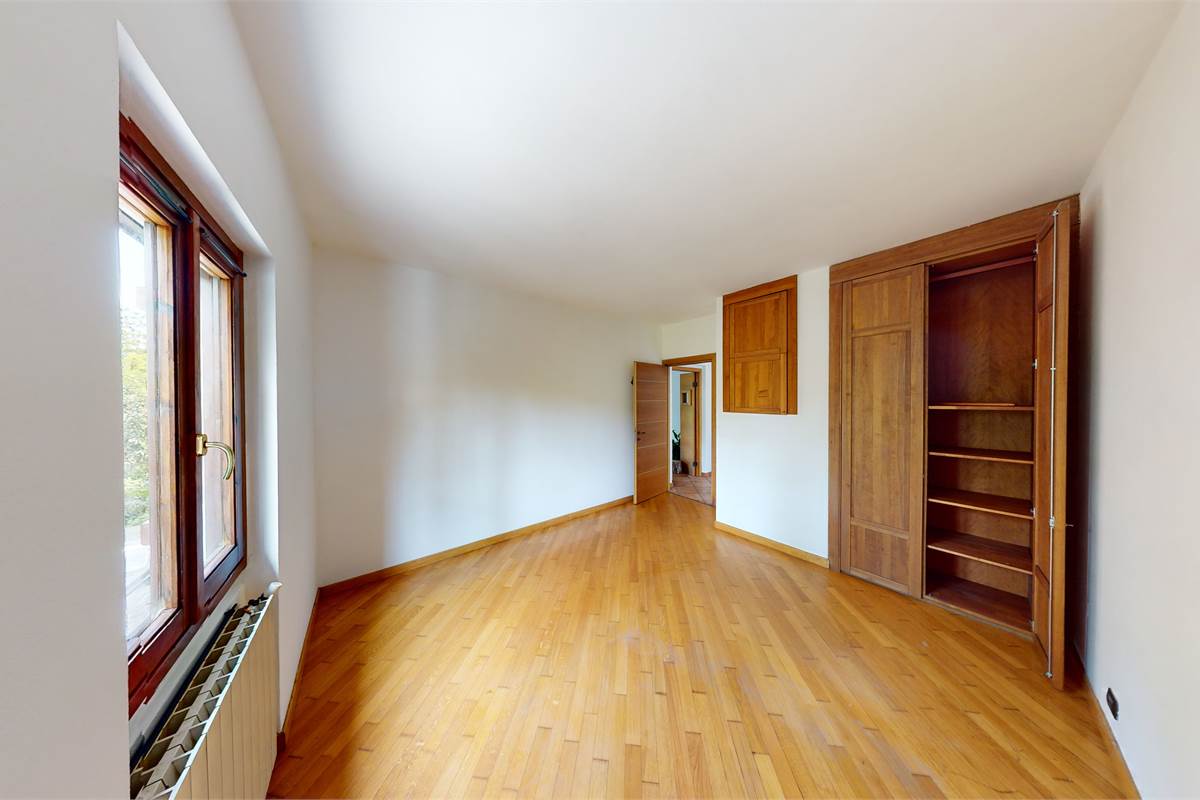 Casa indipendente con terreno a Stazzano 