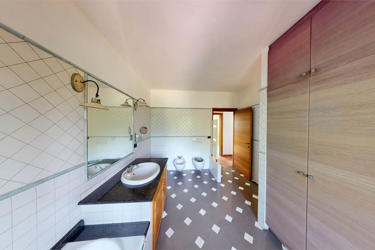 Casa indipendente con terreno a Stazzano 