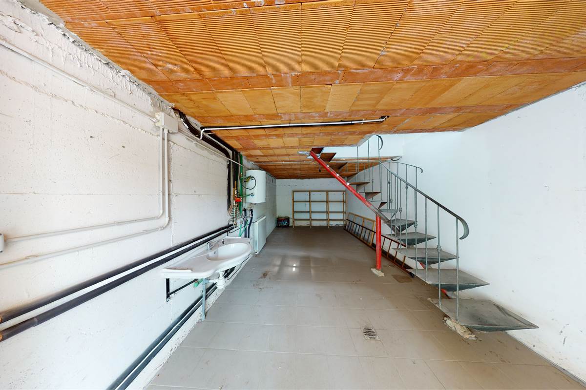 Casa indipendente con terreno a Stazzano 