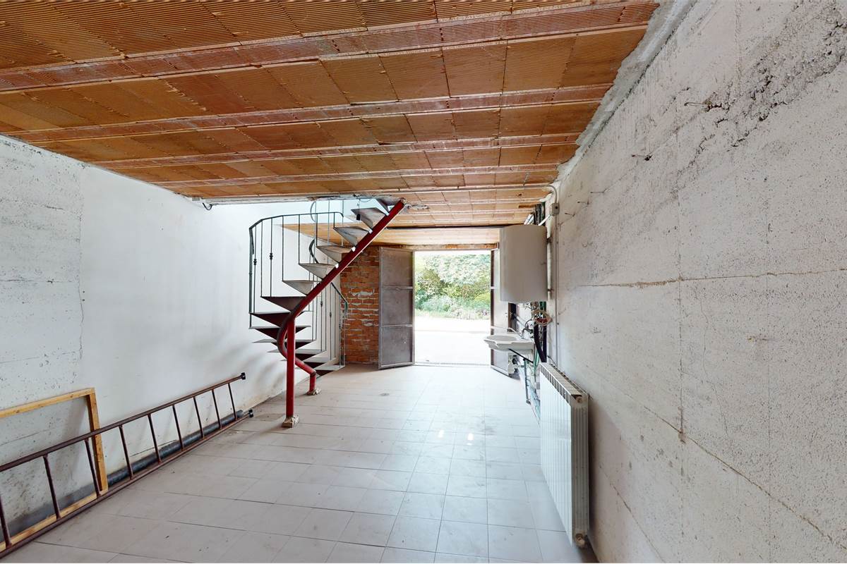 Casa indipendente con terreno a Stazzano 