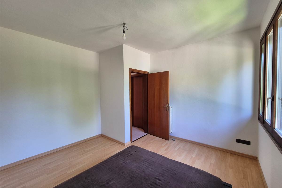 Villa indipendente con ampio giardino 