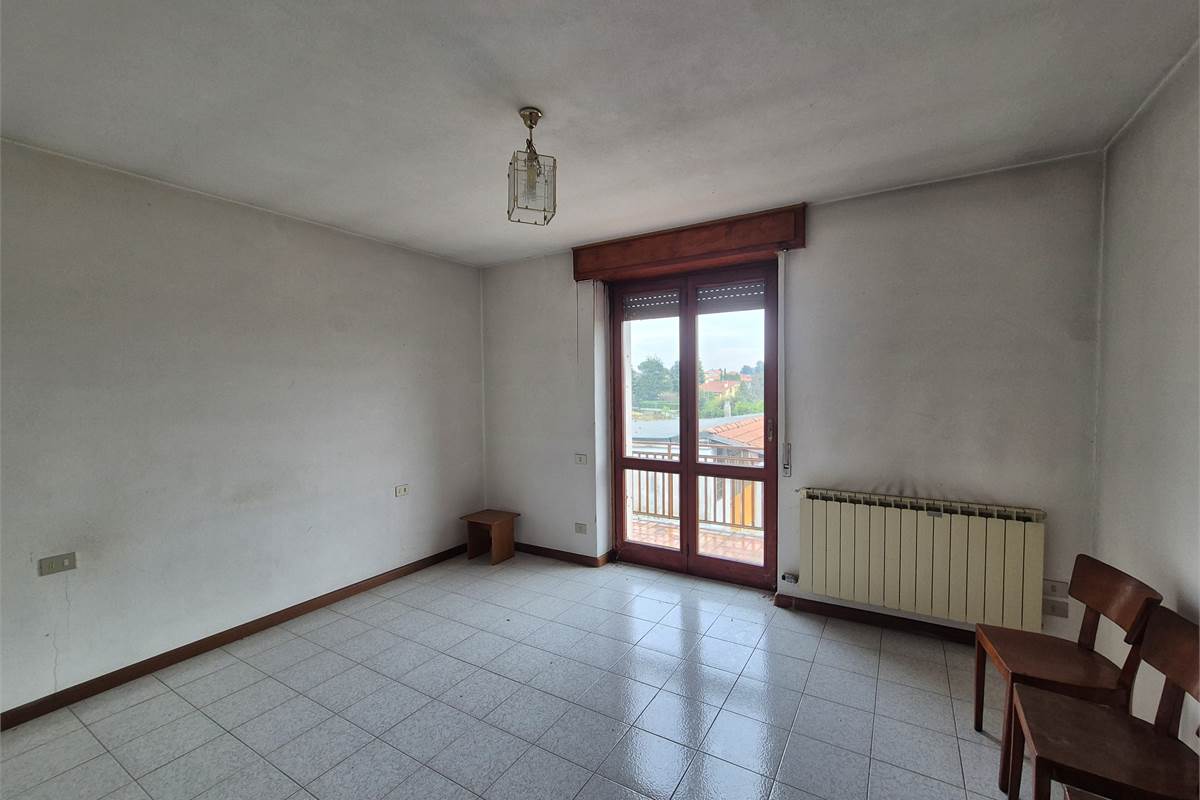 Casa indipendente con terreno a Fenegro