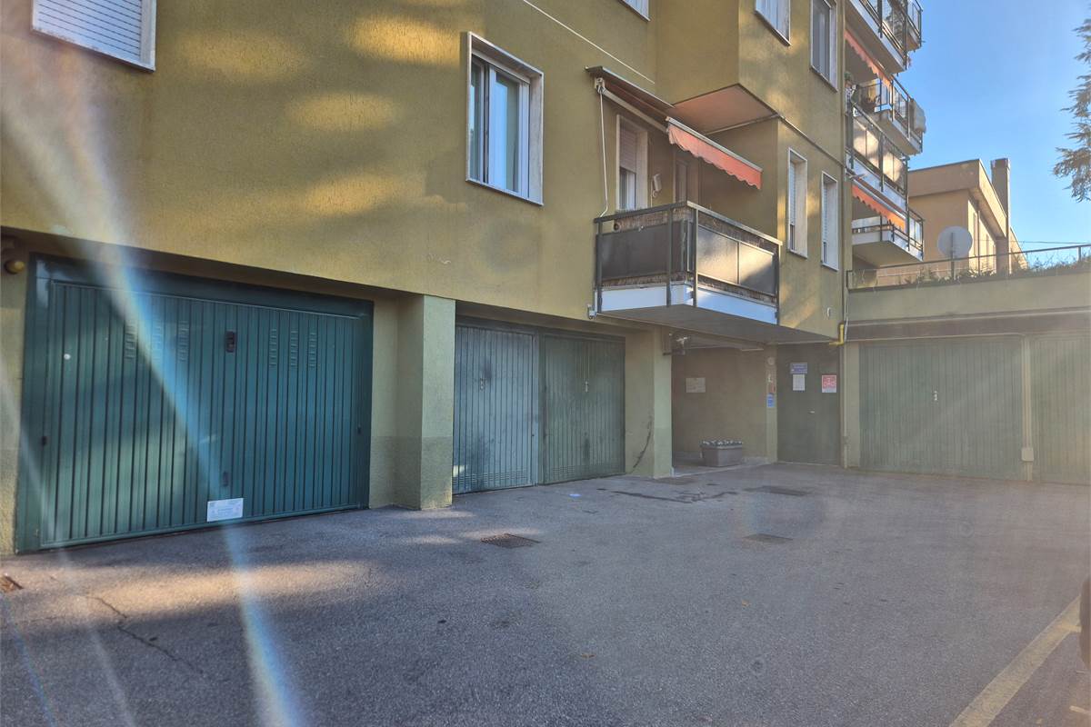 Trilocale con box singolo e cantina a Sagnino 